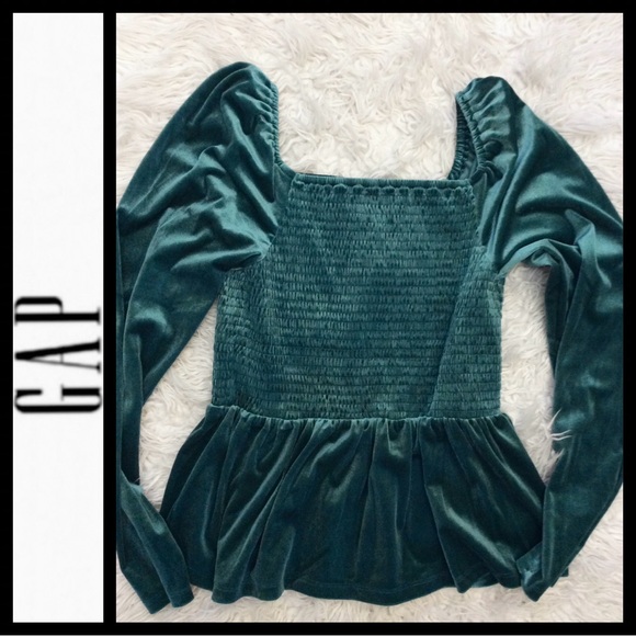 NWOT Gap Puff Sleeve Smocked Peplum Velvet Top - Picture 4 of 6